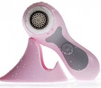 Kicks clarisonic