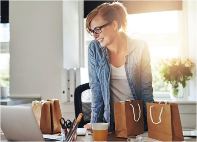 online-shopping-computer-woman