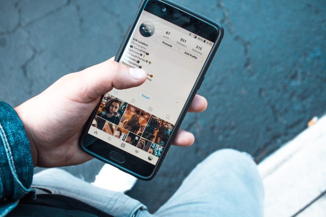 How To Promote Your E-commerce Store on Instagram To Improve Revenue