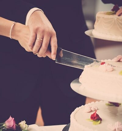 4 Ways to Make Your Wedding Party Stand Out